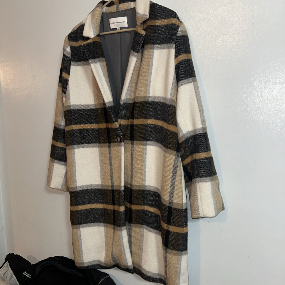 Evereve Cupcakes & Cashmere Emilie Plaid Button Coat SIZE LARGE - Picture 3 of 5